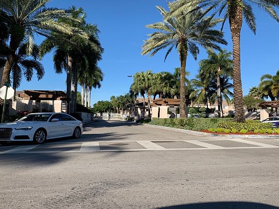3rd image of 5785 NW 116th Ave