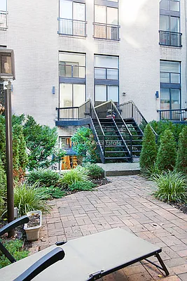 Rented by Mirador Real Estate | media 17