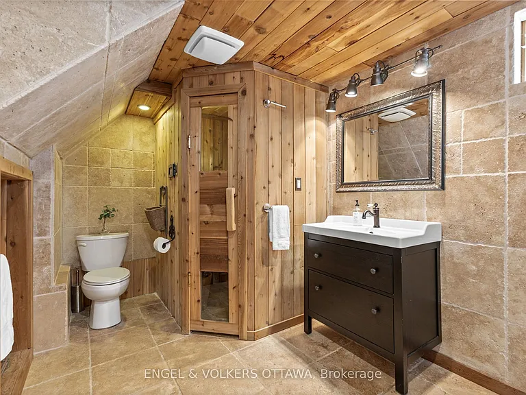 855 Weston Dr — Photo 25