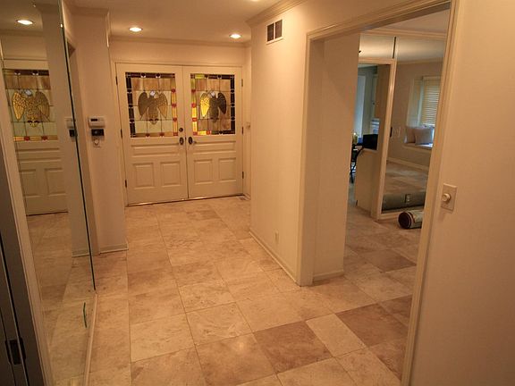 3rd image of 2539 Bishop Ln