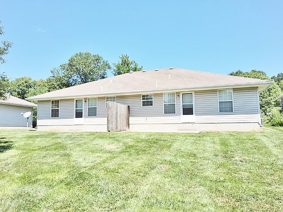 2nd image of 3148-52 NW Mill Dr