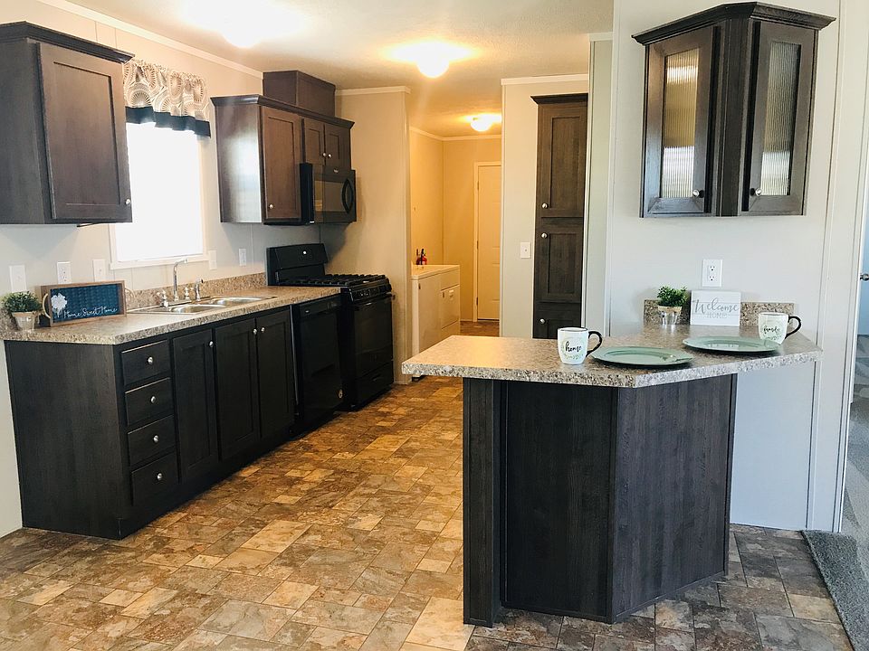 2nd image of 961 S Reynolds Rd #219