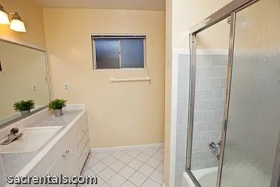 Hall Bathroom