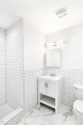 Rented by Freestone Property Group | media 7