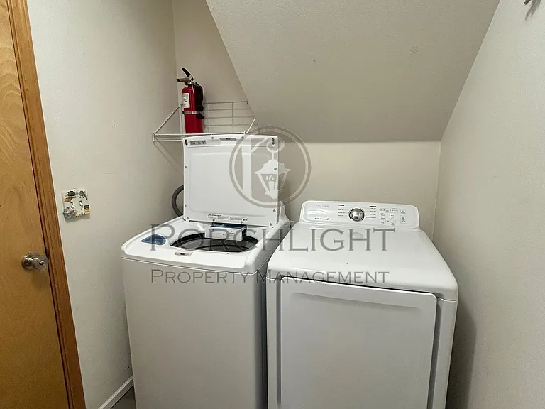 804 E Maberry Dr — Photo 13