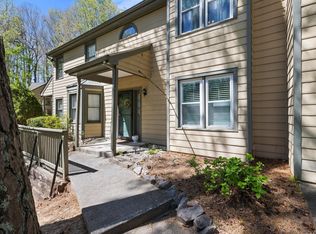 302 Broad Leaf Cir #302, Raleigh, NC 27613