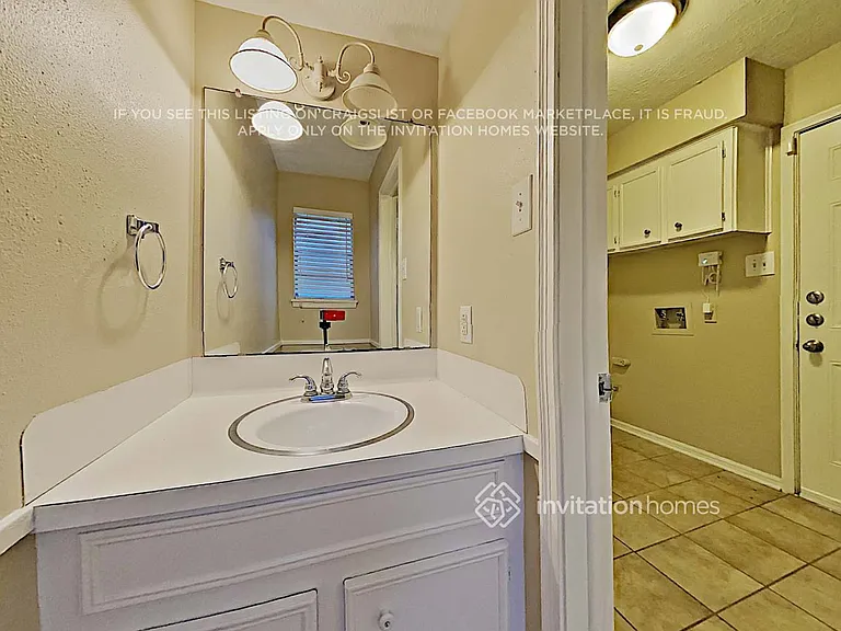 5203 Cobble Ln — Photo 16