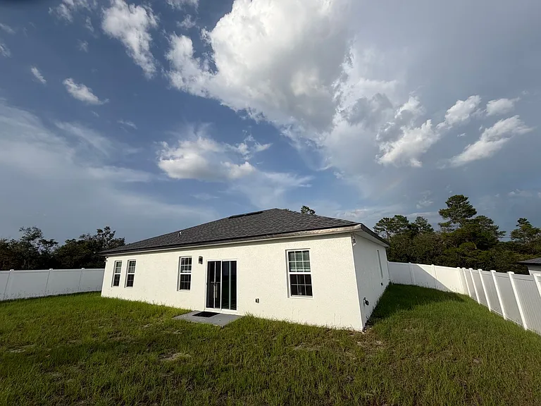 16950 SW 42nd Avenue Rd — Photo 32