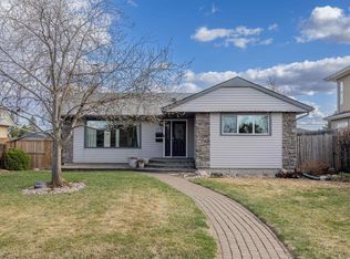 7927 71st Ave NW, Edmonton, AB T6C 0B1