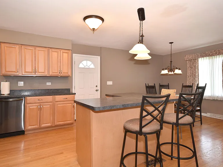 861 S Hawthorne Ave — Photo 22