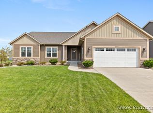 3551 Tearose Dr, Hudsonville, MI 49426