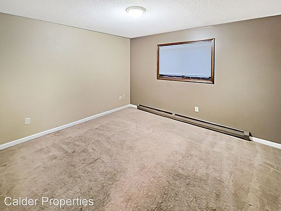 4th image of 2930 Vineland Ave SE #5861889