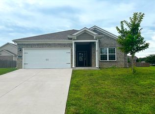 573 Fredericksburg Dr, Gallatin, TN 37066