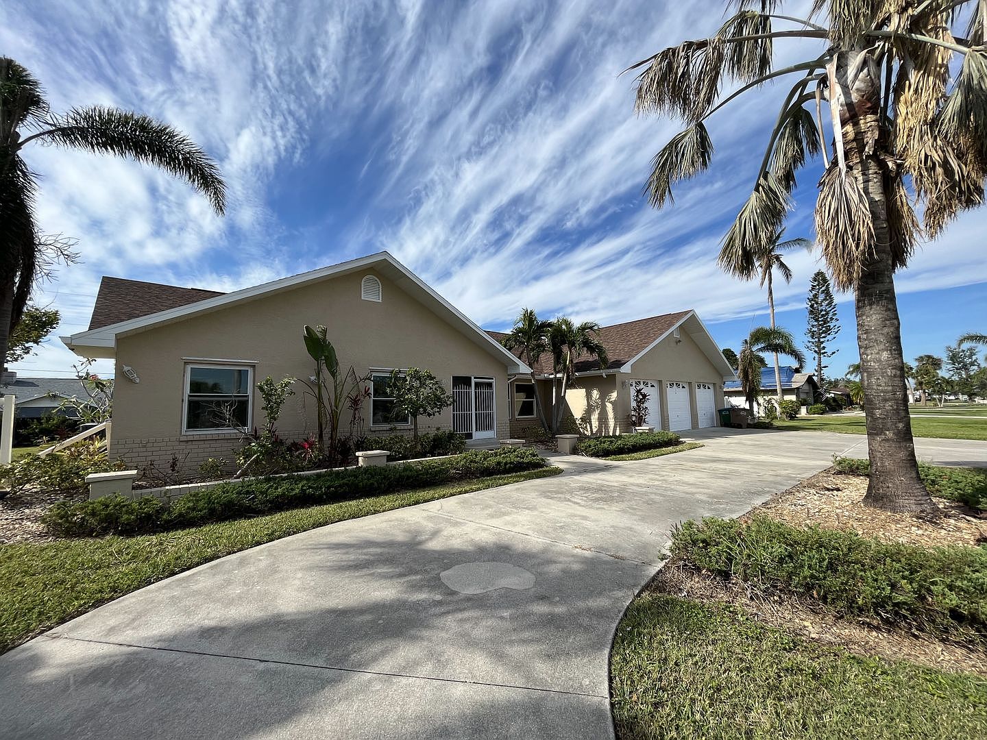 3724 SE 4th Ave, Cape Coral, FL 33904 Zillow