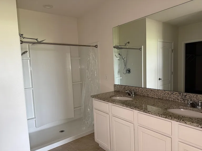 497 Noble Ave — Photo 8
