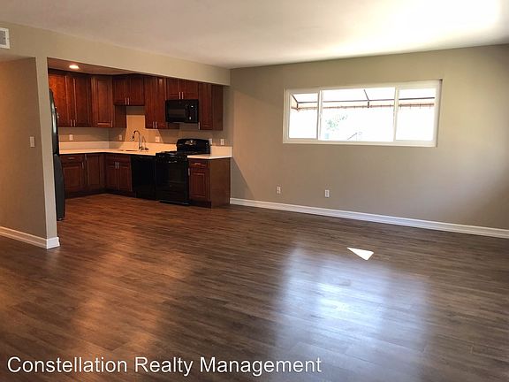 5th image of 1009 Dennstedt Ct APT A