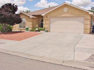 2216 Stallion St SW, Los Lunas, NM 87031