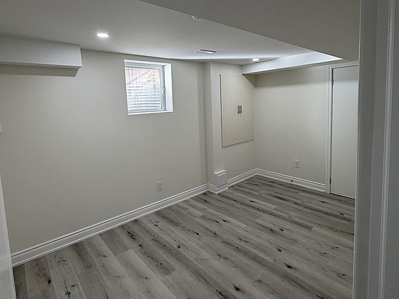 3rd image of 6 Country Ridge Ct