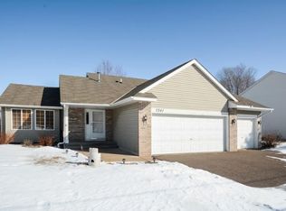 2341 Londin Ln E, Maplewood, MN 55119