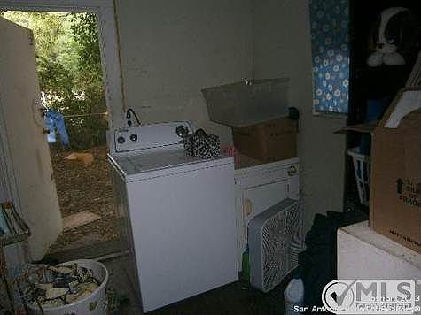 2nd image of 908 S San Eduardo Ave