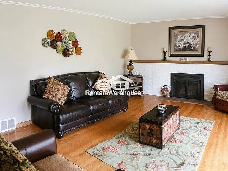 6613 Southdale Rd — Photo 2
