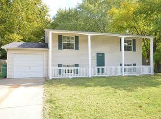 510 Keeney Dr, Saint Charles, MO 63304