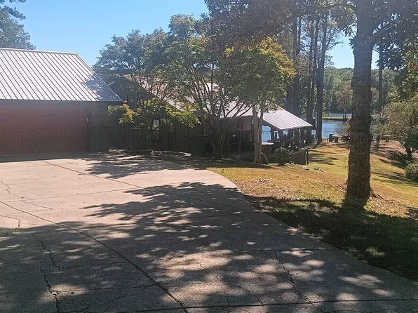 5121 Koko Reef Dr, Hernando, MS 38632