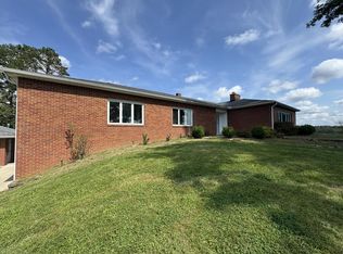 151 Grady Ln, Wellston, OH 45692