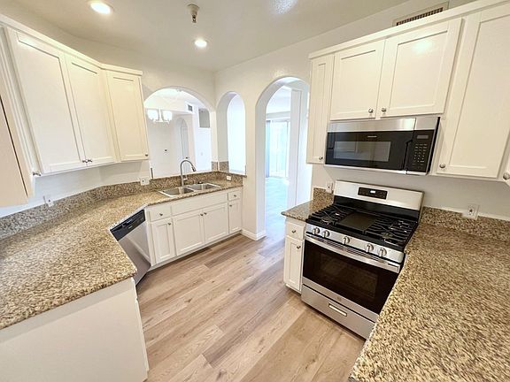 4th image of 1625 Butler Ave APT 202