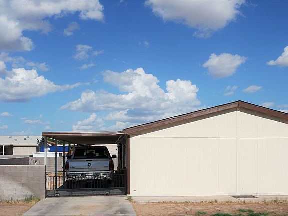 5th image of 3071 S Fairchild Ave