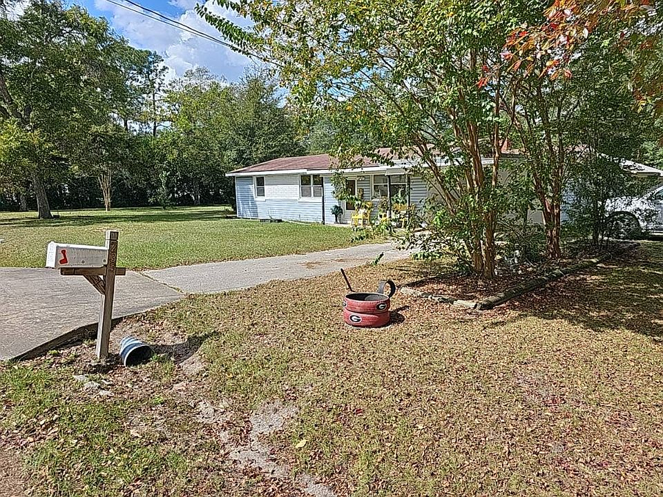 2nd image of 233 Watt St