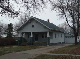 707 E Forrest St, Sutton, NE 68979