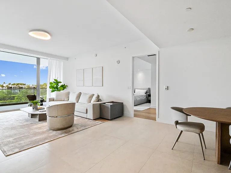 10203 Collins Ave #305 — Photo 3