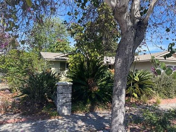 2nd image of 3637 Esplanade St