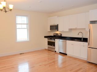 28 Putnam St #6, Somerville, MA 02143