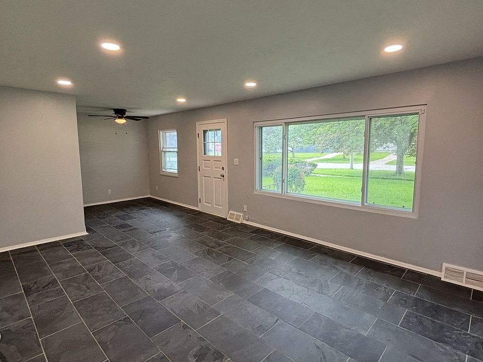 1st image of 18400 Puritas Ave