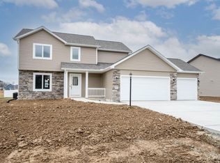307 W Portsmouth Cv, Columbia City, IN