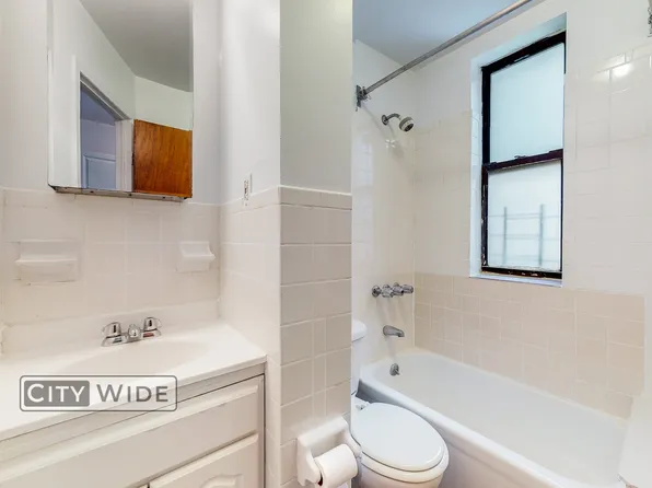 411 East 70th Street image 4 of 6