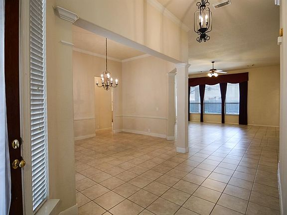 4th image of 11603 Havard Oaks Dr