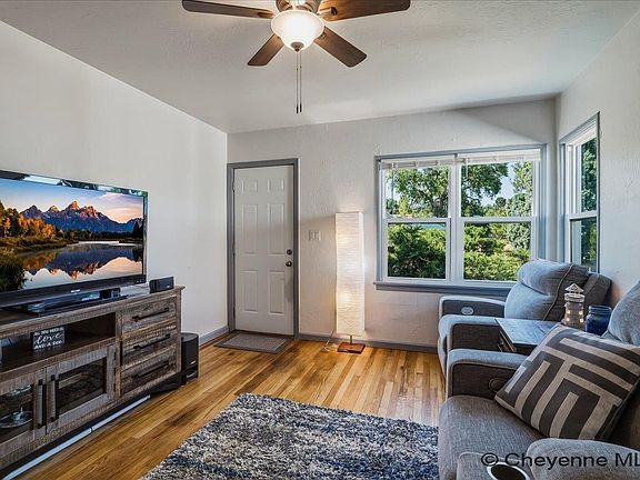 5th image of 713 W 25th St