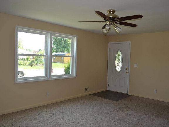 2nd image of 503 E Mefford Dr
