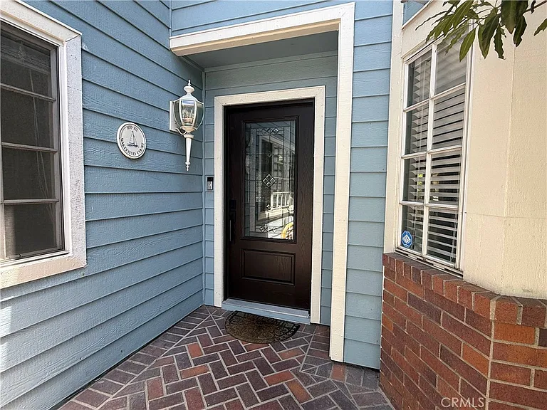 600 Wakefield Ct #102 — Photo 31