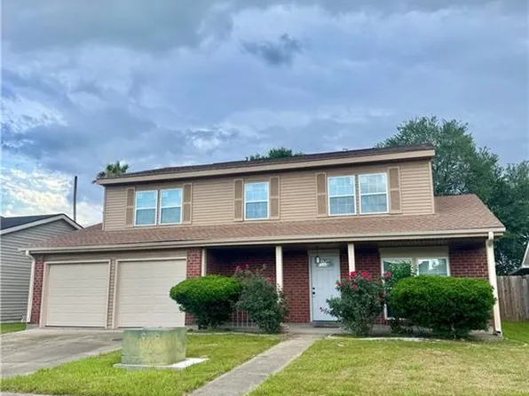 4001 Bayou Oaks Dr, Harvey, LA 70058