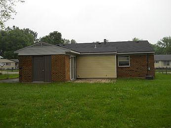 2nd image of 143 Hedgewood Ct
