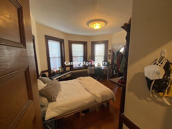 3rd image of 174 Saint Alphonsus St #3T