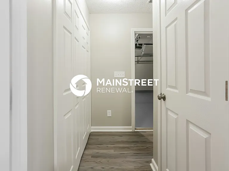 Walk In Closet