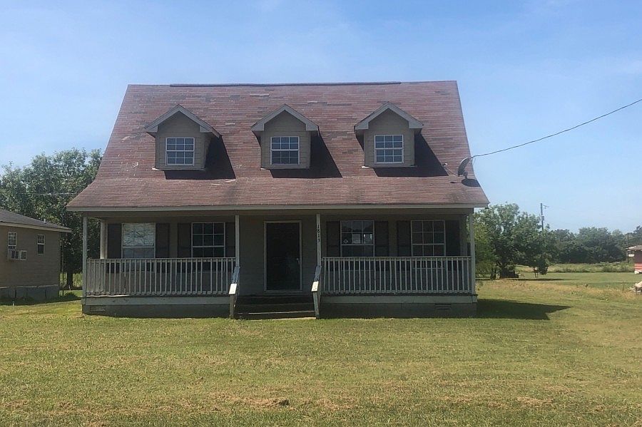 1st image of 1813 McNeal Ln