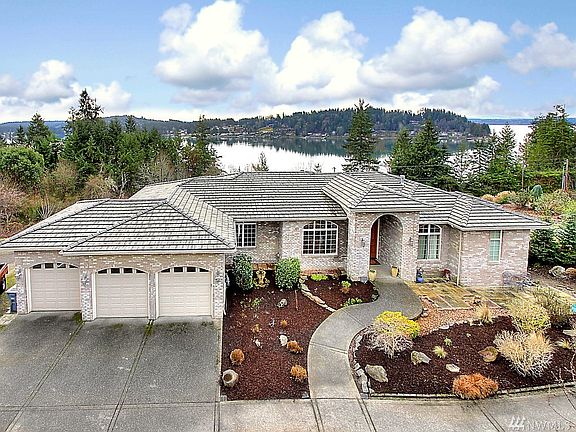 2nd image of 2917 88th Ave NW