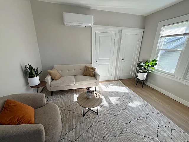 104 Goldsmith Ave — Photo 4