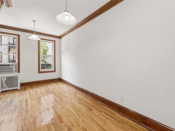 5th image of 137 E 27th St #A